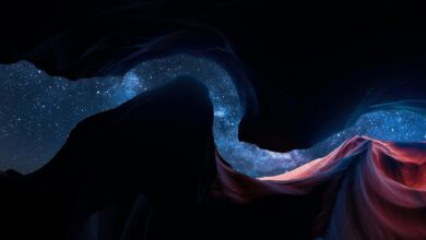 blue and red wallpaper